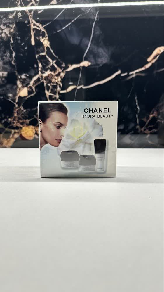کرم آبرسان شنل هیدرا بیوتی (CHANEL Hydra Beauty Crème) | آبرسان عمیق، محافظت‌کننده و درخشان‌کننده پوست