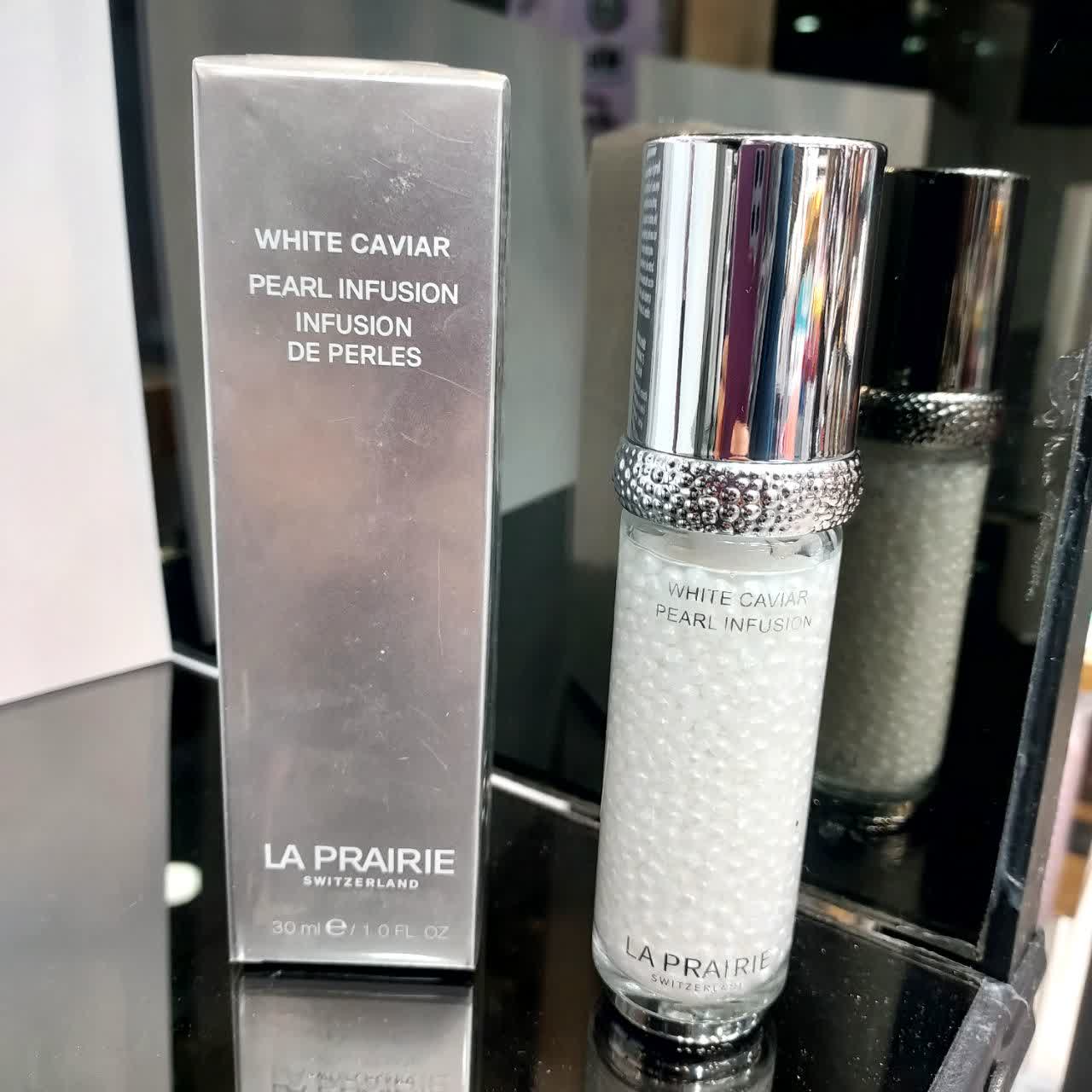 سرم خاویار لاپری (La Prairie White Caviar Pearl Infusion) | روشن‌کننده، ضدلک و جوانساز پوست