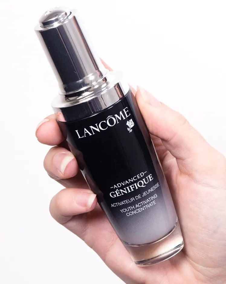 سرم جوانساز و فعال‌کننده جوانی ادوانس ژنیفیک لانکوم (Lancôme Advanced Génifique Youth Activating Concentrate)